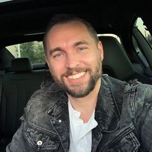 Meet your Posher, Todd